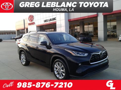 Used 2020 Toyota Highlander Limited image 1