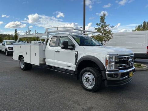 New 2026 Ford F550 4x4 Supercab Super Duty image 3