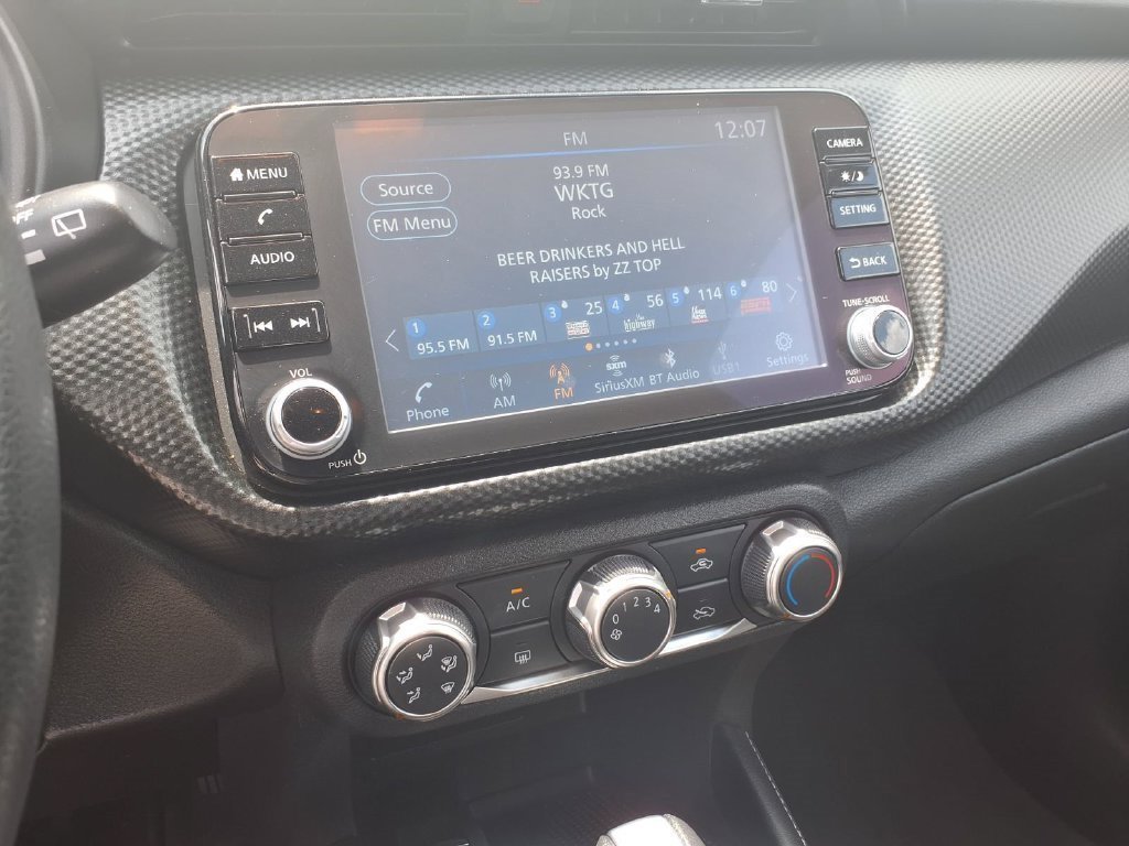 Used 2023 Nissan Kicks SV FWD image 11