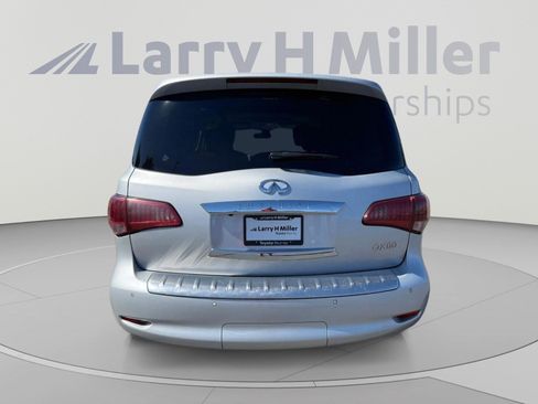 Used 2016 INFINITI QX80 4WD w/ Driver's Assistance Package image 4