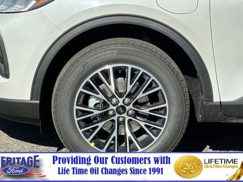 New 2025 Ford Escape SE w/ Class II Trailer Tow Package image 26