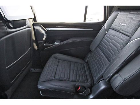 New 2026 Cadillac Escalade Platinum Sport w/ LPO, ONYX Package image 12