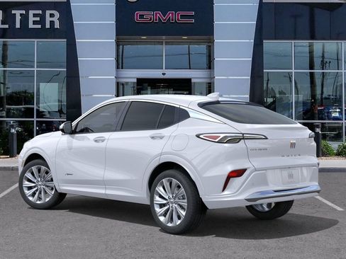 New 2026 Buick Envista Avenir FWD image 3