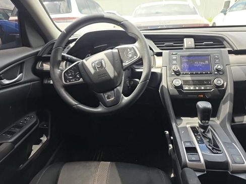 Used 2020 Honda Civic LX image 5