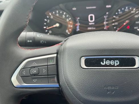 Certified 2025 Jeep Compass Trailhawk AWD/4WD image 24