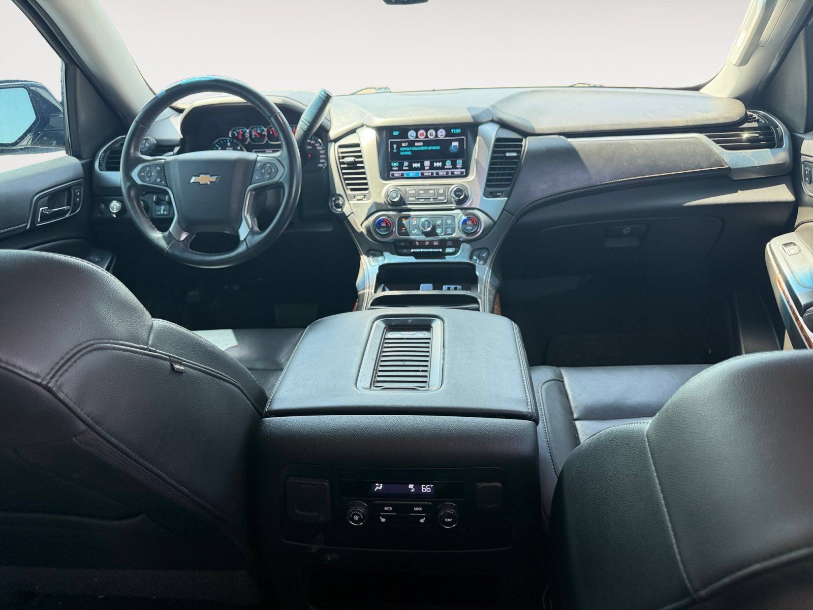 Used 2019 Chevrolet Tahoe Premier w/ RST 6.2L Performance Edition AWD/4WD image 10