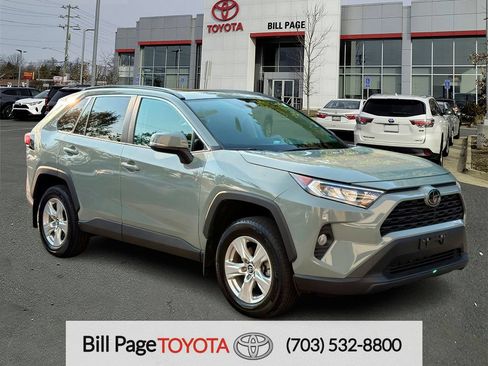 Used 2021 Toyota RAV4 XLE w/ Convenience Package AWD/4WD image 1