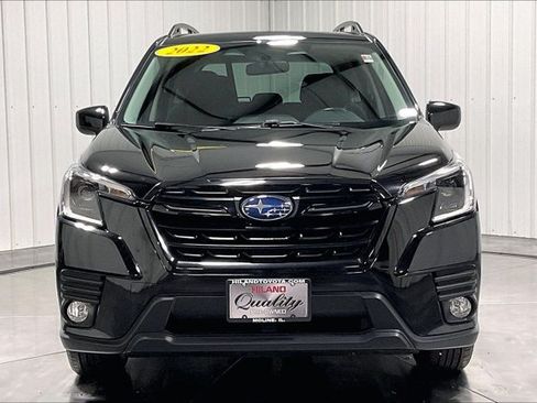 Used 2022 Subaru Forester Premium AWD/4WD image 2