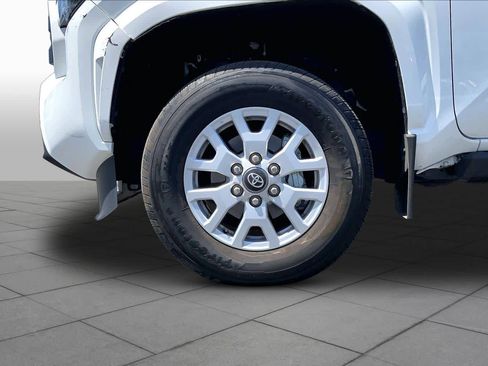 Used 2024 Toyota Tacoma SR5 RWD image 9