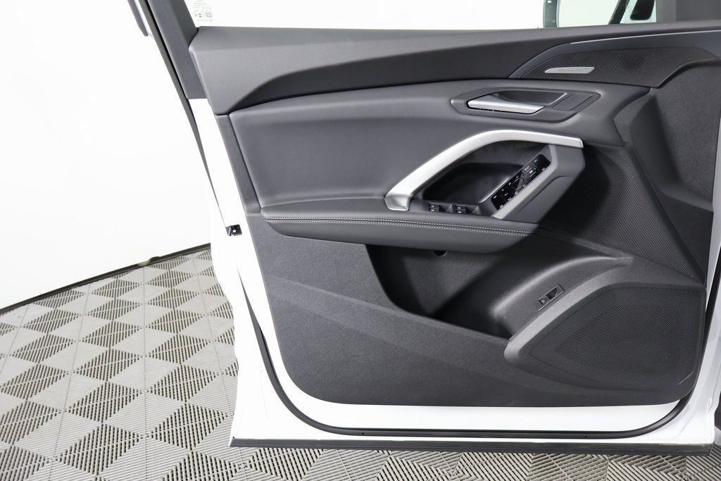New 2026 Audi Q5 Premium AWD/4WD image 7