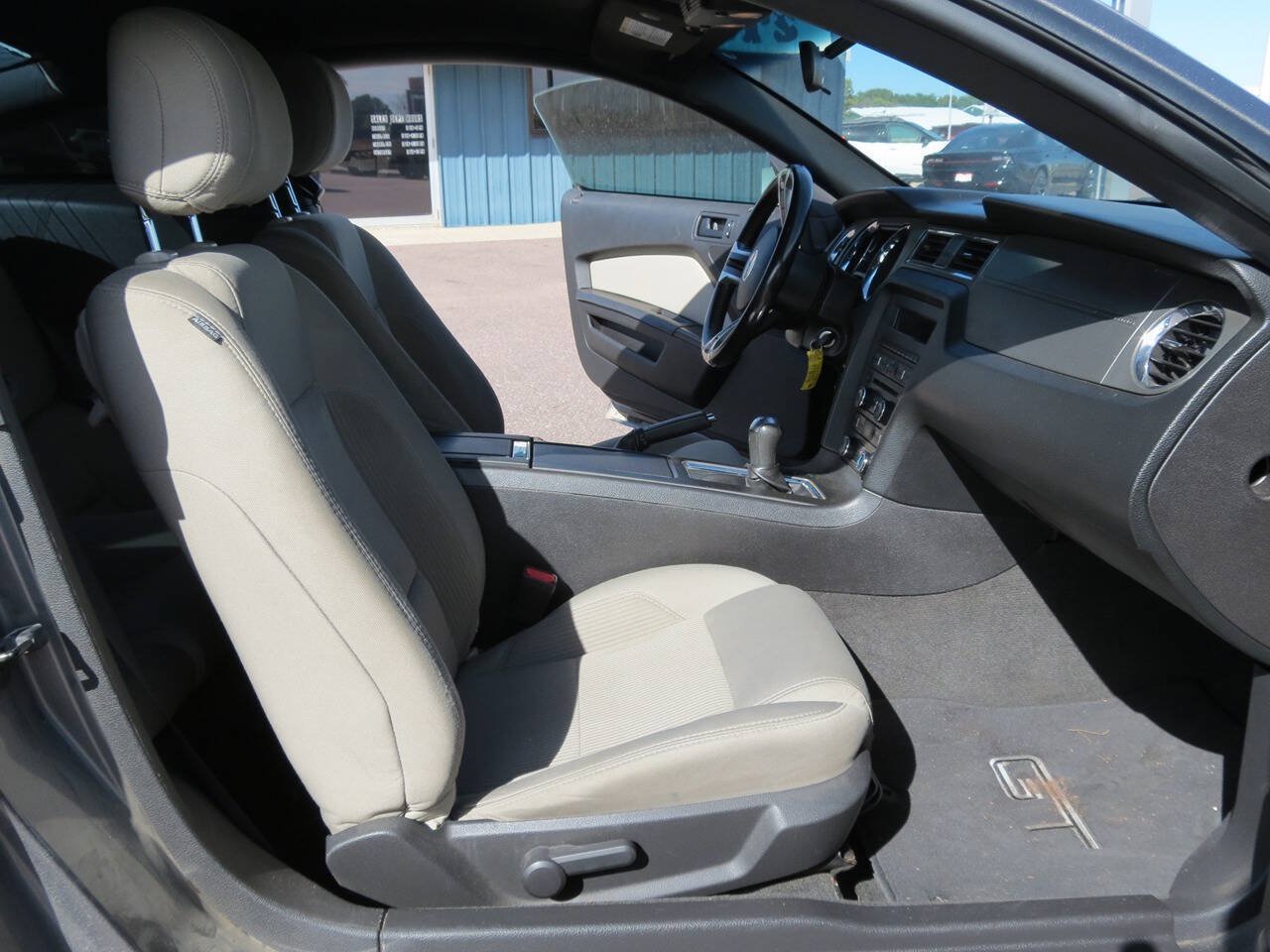 Used 2013 Ford Mustang GT w/ Security Pkg RWD image 13