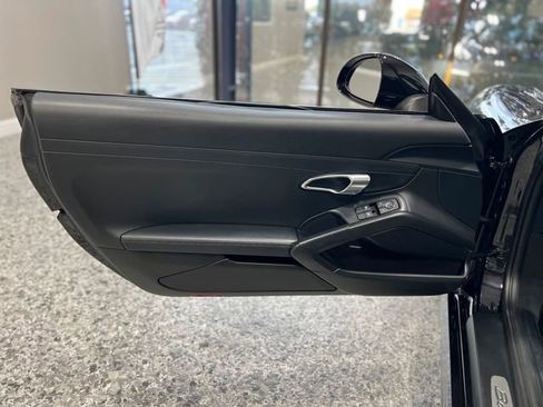 Used 2014 Porsche Boxster S image 17