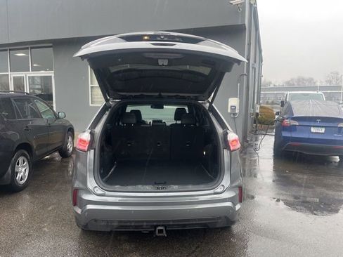Used 2022 Ford Edge ST-Line w/ Class II Trailer Tow Package image 17