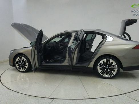 Used 2026 BMW 540i xDrive AWD/4WD image 78