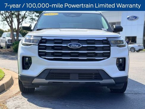 Certified 2025 Ford Explorer Active w/ Active Comfort Package RWD image 4