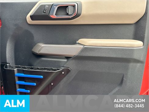 Used 2022 Ford Bronco Wildtrak image 17