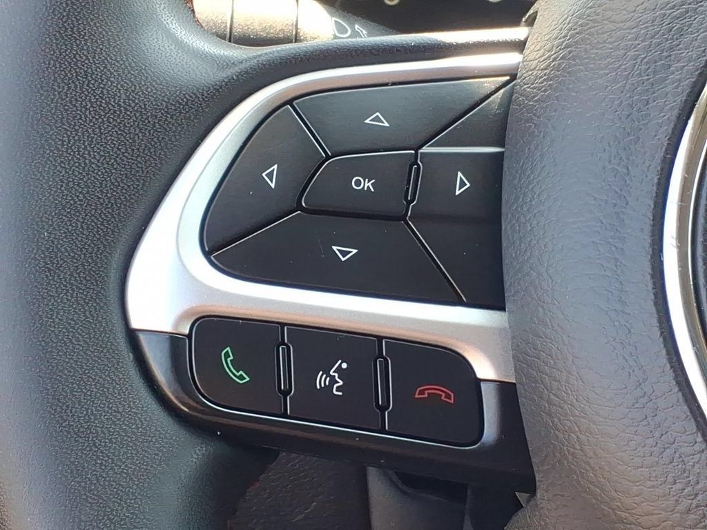 Used 2021 Jeep Compass Trailhawk AWD/4WD image 12