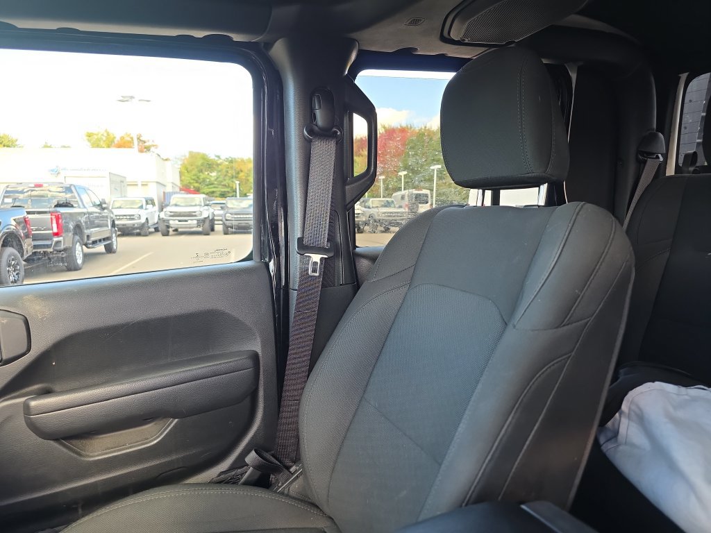 Used 2022 Jeep Gladiator Sport AWD/4WD image 40