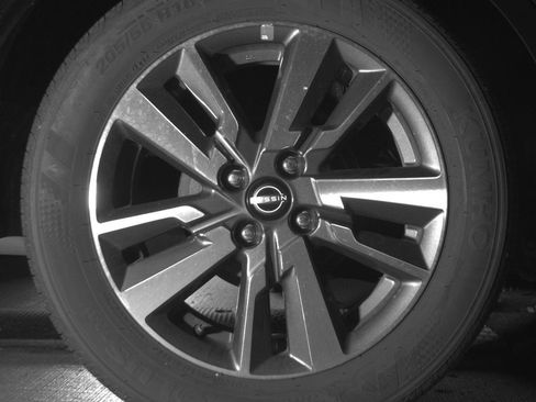 Used 2025 Nissan Versa SV image 15