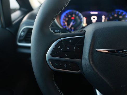 New 2026 Chrysler Pacifica Select image 17