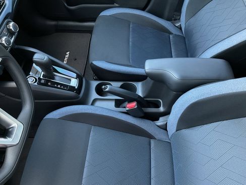 New 2025 Nissan Versa SV w/ Trunk Package image 30