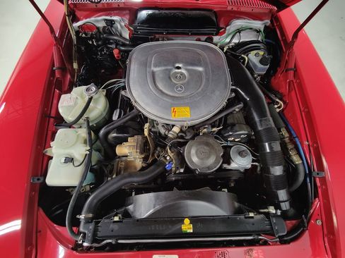 Used 1986 Mercedes-Benz 560 SL 2dr Convertible image 4