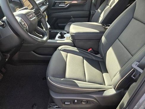 New 2026 GMC Yukon XL Elevation AWD/4WD image 9