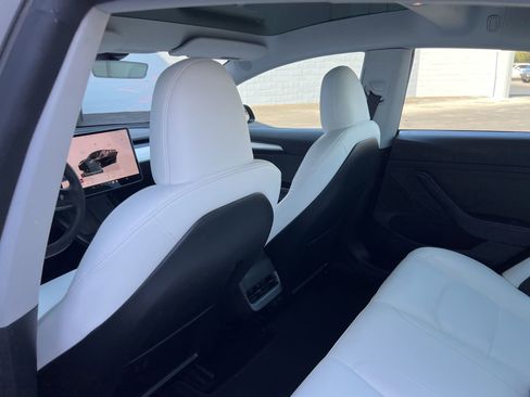 Used 2023 Tesla Model 3 Standard Range RWD image 23