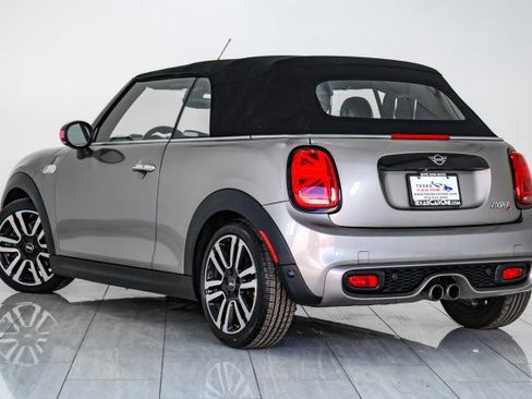 Used 2019 MINI Cooper S image 8