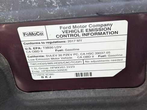 Used 2017 Ford Fusion SE w/ Fusion SE Technology Package FWD image 22