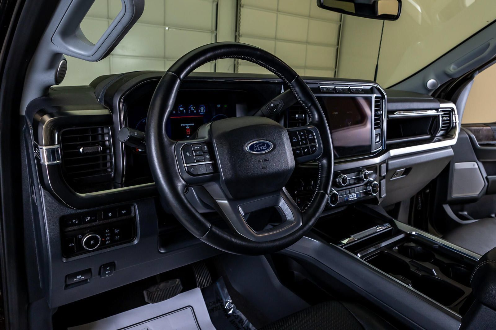 Used 2024 Ford F250 Lariat w/ Lariat Ultimate Package AWD/4WD image 15