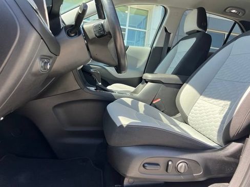 Used 2020 Chevrolet Equinox LT w/ Driver Convenience Package AWD/4WD image 10