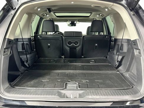 Certified 2025 Honda Pilot Touring image 16