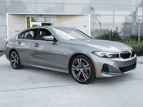Used 2024 BMW 330i Sedan w/ Convenience Package RWD image 4