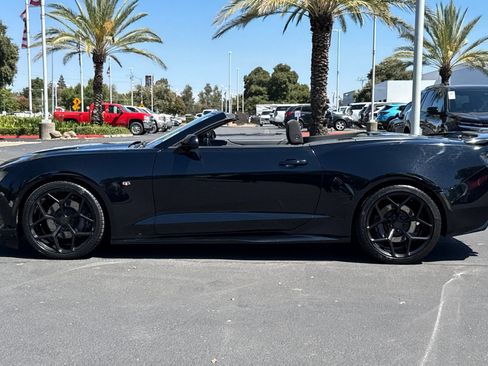 Used 2017 Chevrolet Camaro SS RWD image 6