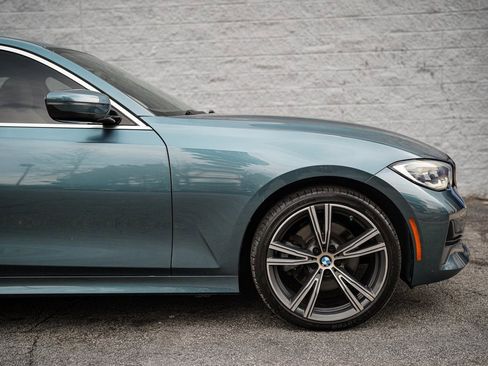 Used 2021 BMW 330i Sedan w/ Convenience Package image 17