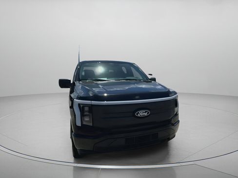 Used 2025 Ford F150 Lightning XLT image 5