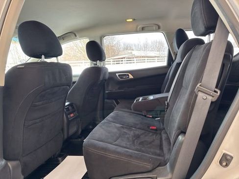 Used 2013 Nissan Pathfinder SV image 27
