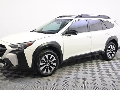 Certified 2025 Subaru Outback Limited AWD/4WD image 2