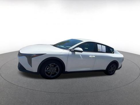 Used 2025 Kia K4 FWD image 8