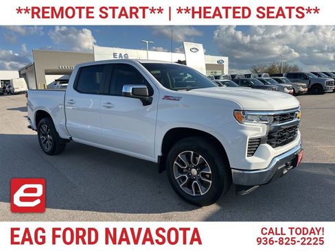 Used 2022 Chevrolet Silverado 1500 LT w/ Z71 Off-Road Package image 1