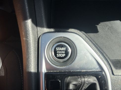 Used 2024 Nissan Sentra SV FWD image 24