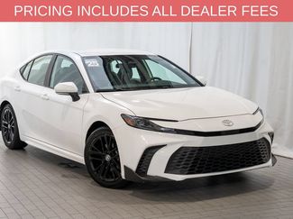 Used 2025 Toyota Camry SE FWD video 1