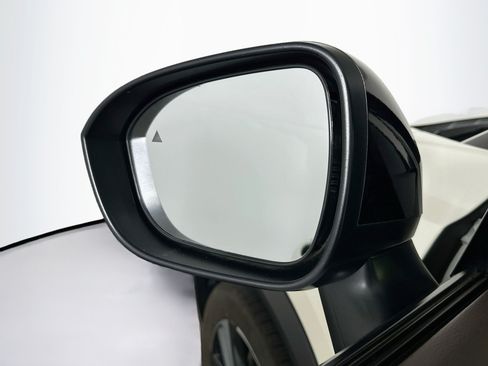 Used 2023 Nissan Rogue SL FWD image 16