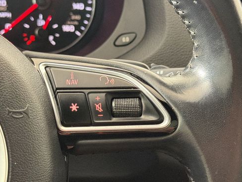 Used 2018 Audi Q3 2.0T Premium Plus w/ Premium Plus Package image 24