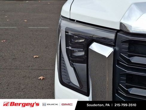 New 2025 GMC Sierra 3500 Pro w/ X31 Off-Road Package image 7