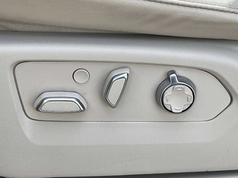 Used 2022 Cadillac Escalade ESV Sport Platinum image 26