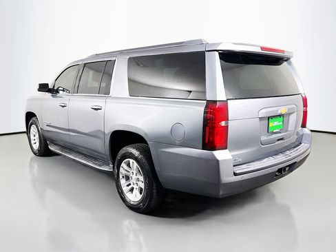 Used 2019 Chevrolet Suburban LT image 7