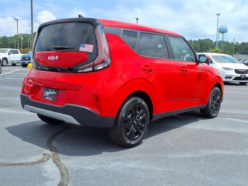 Used 2023 Kia Soul LX image 23