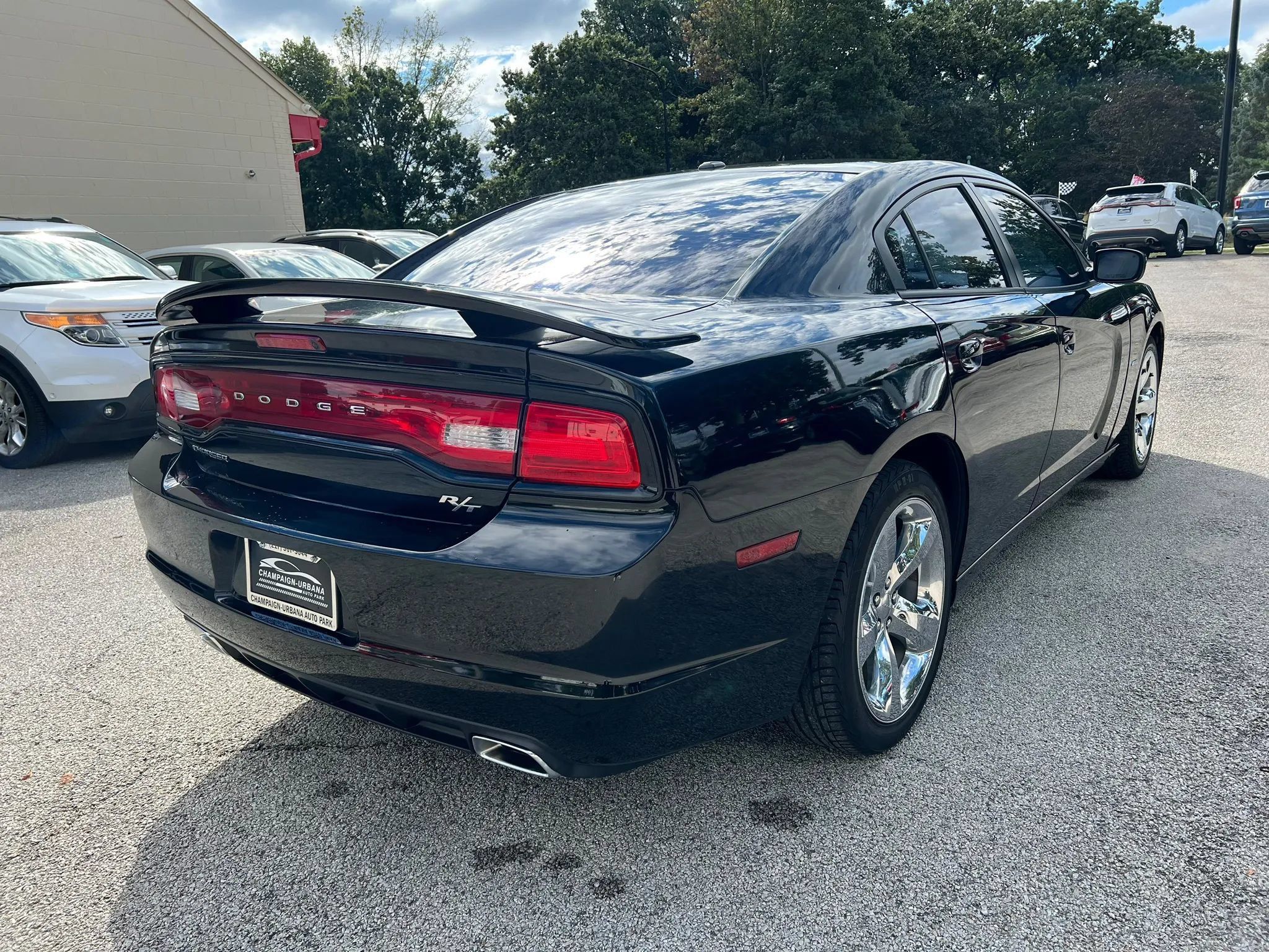 Used 2014 Dodge Charger R/T w/ Wheels & Tunes Group RWD image 7